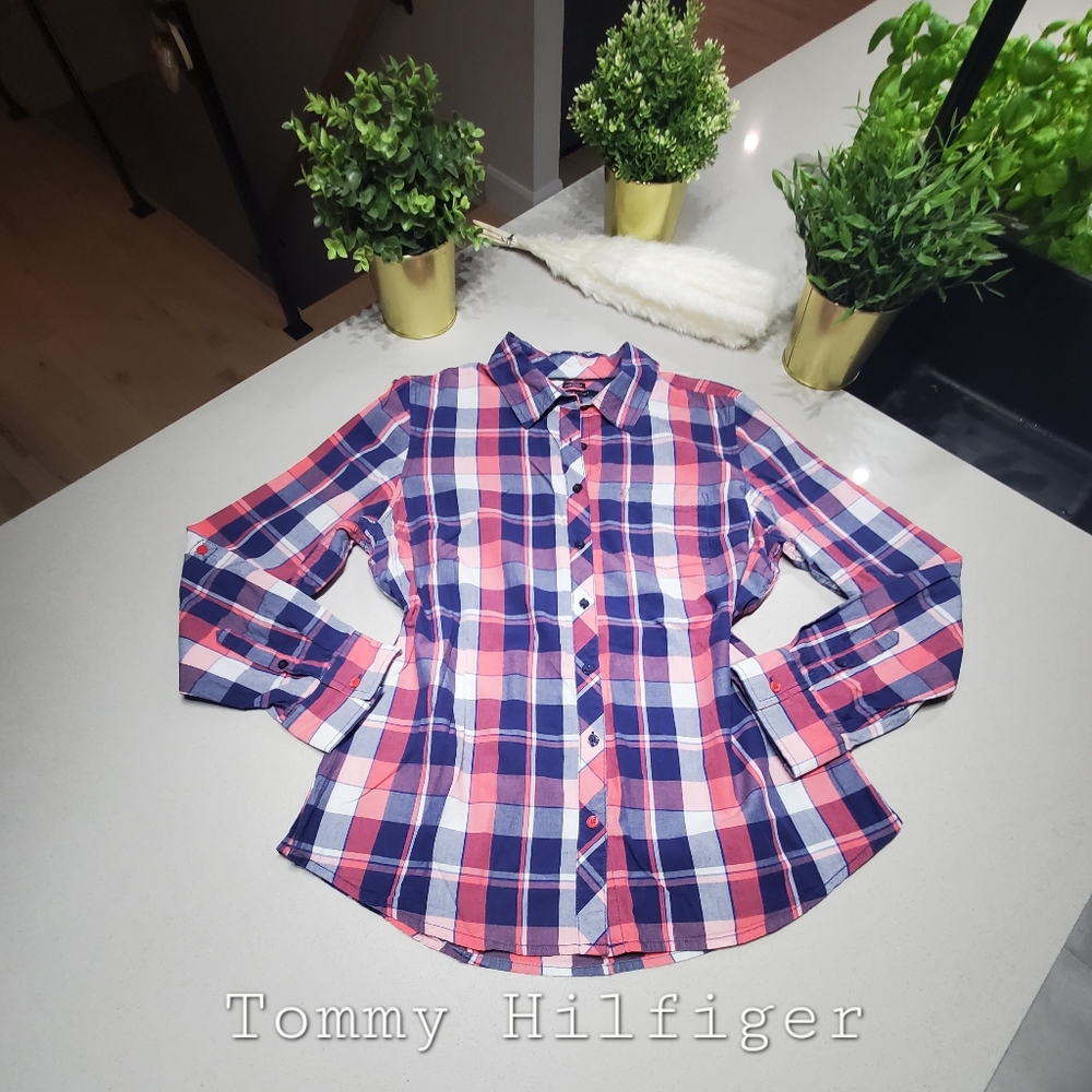 TOMMY HILFIGER Impeccable chemisier de style preppy à carreaux, couleurs vives